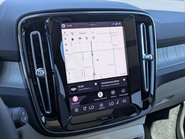 New 2026 Volvo XC40 B5 Plus w/ Protection Package Premier image 9