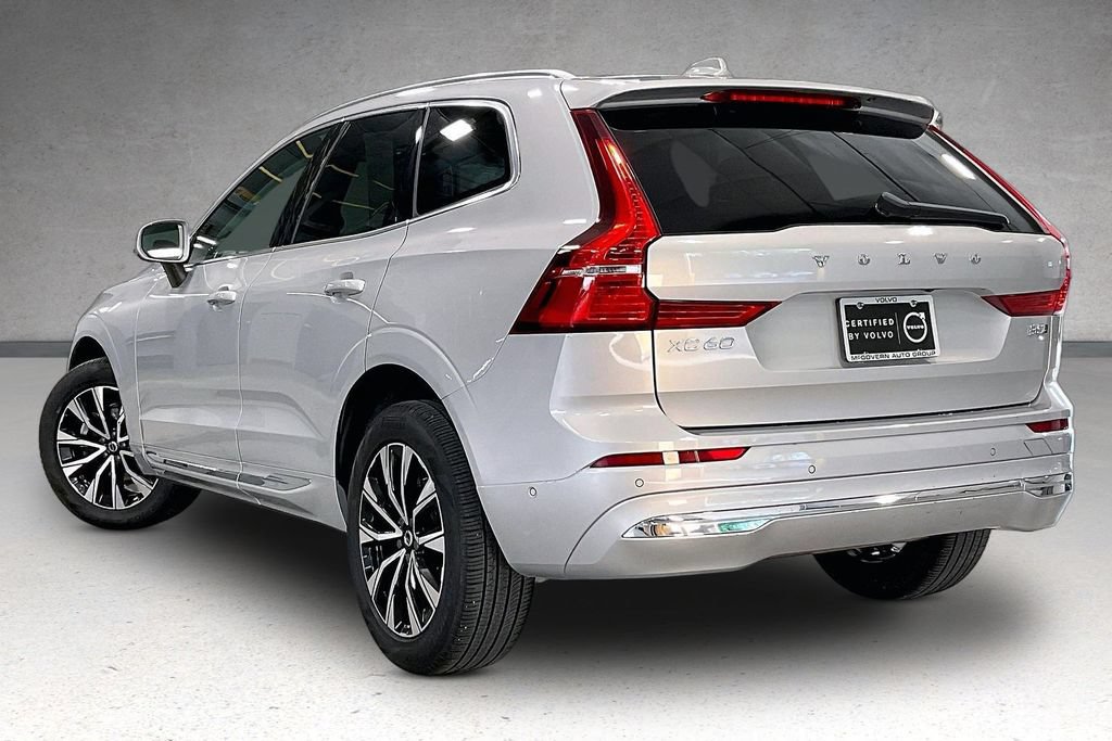 Certified 2023 Volvo XC60 B5 Plus AWD/4WD image 4