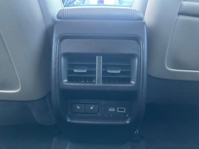 Used 2019 Cadillac XT4 Luxury w/ Cold Weather Package image 22