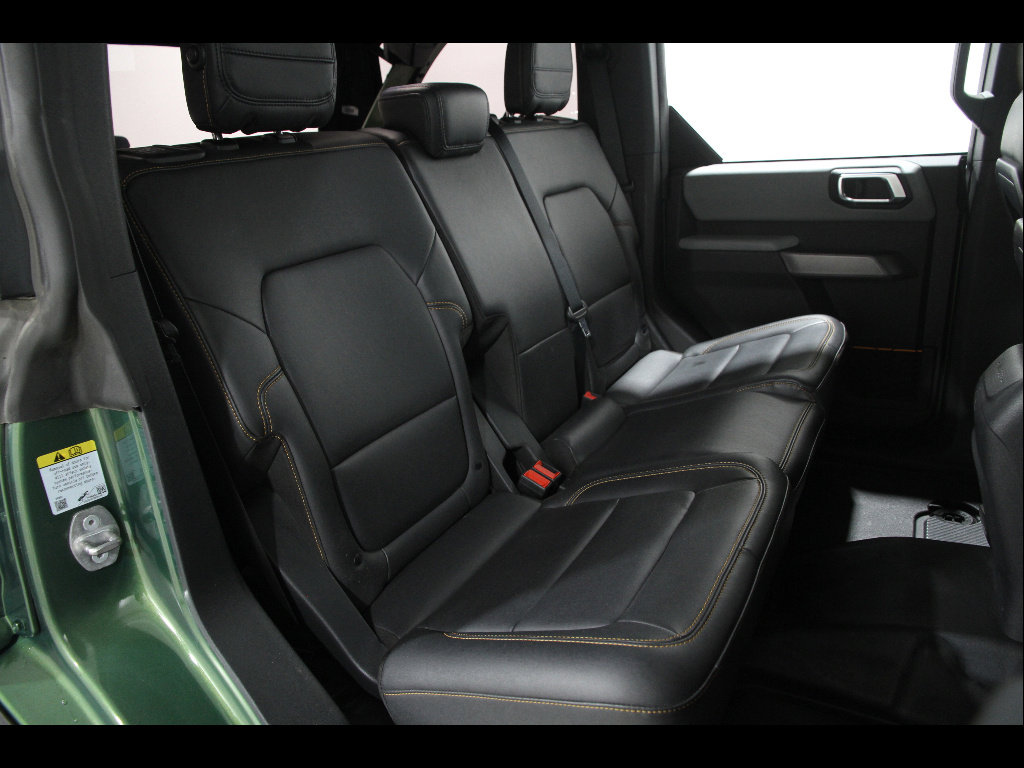 Used 2022 Ford Bronco Badlands w/ Sasquatch Package AWD/4WD image 21