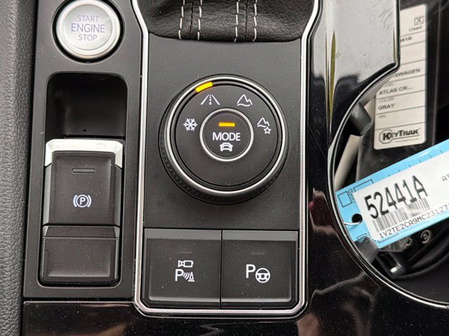 Used 2021 Volkswagen Atlas Cross Sport SEL Premium AWD/4WD image 40