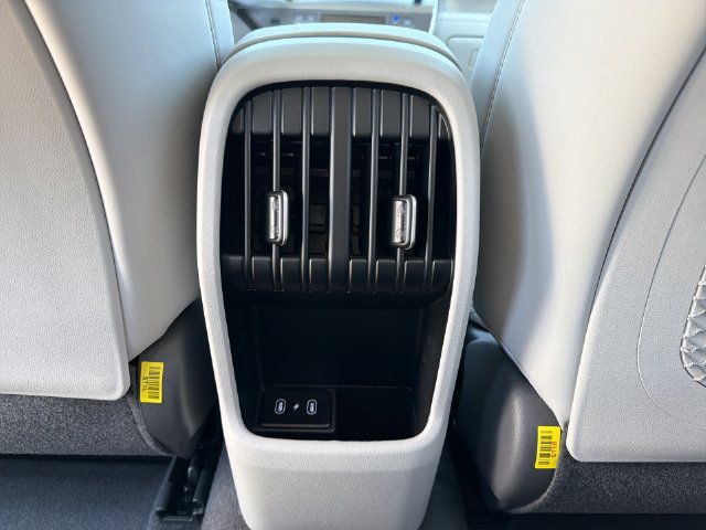 New 2027 Hyundai Kona Limited FWD image 35
