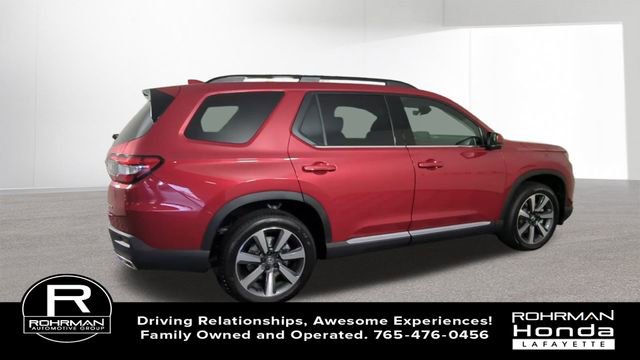 New 2025 Honda Pilot Touring image 9