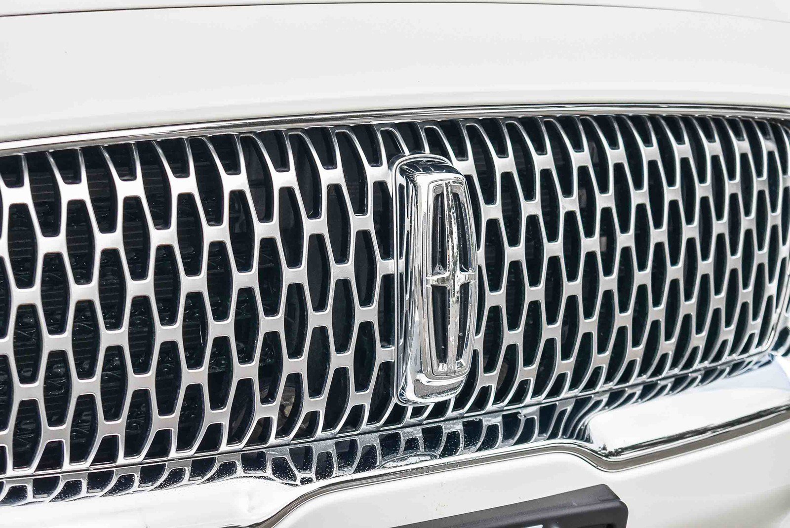 Used 2022 Lincoln Nautilus Reserve w/ Luxury Package image 9