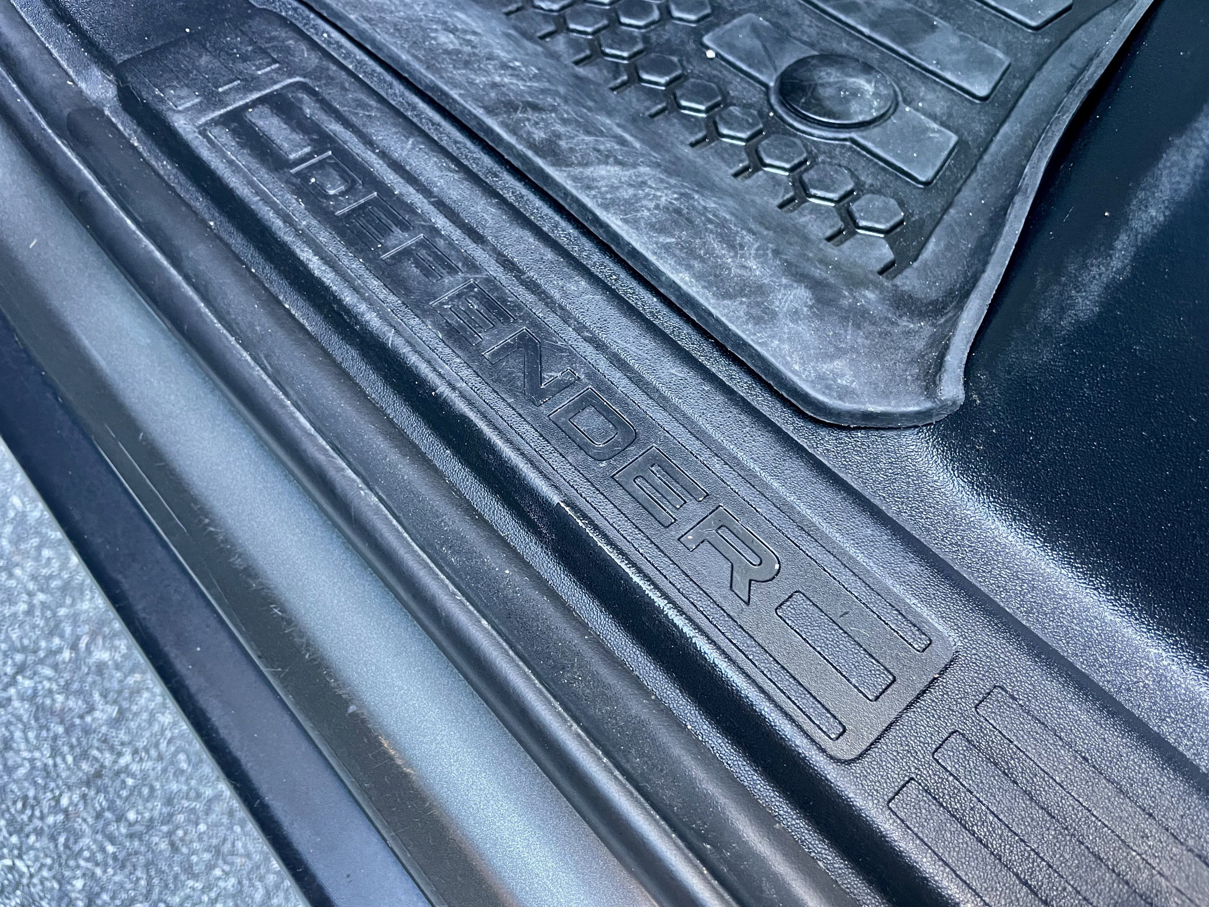 Used 2022 Land Rover Defender 110 S image 39