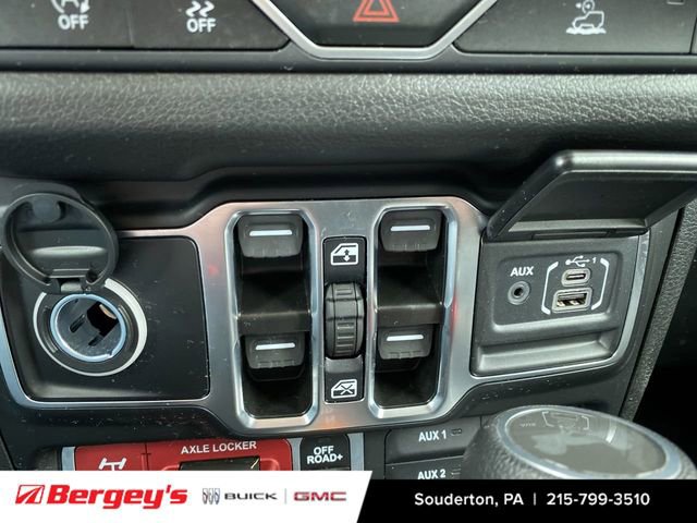 Used 2024 Jeep Wrangler Willys image 40