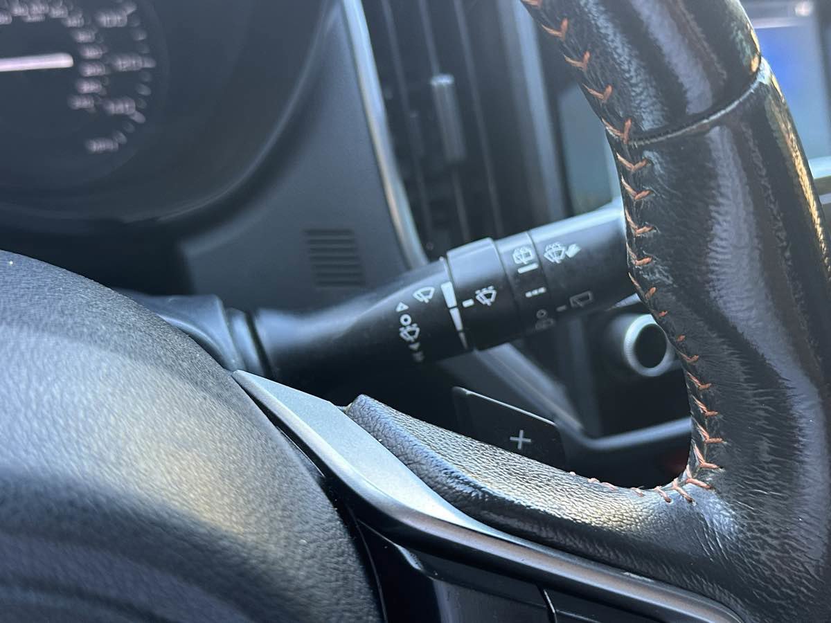 Used 2018 Subaru Crosstrek 2.0i Premium w/ Eyesight System image 25