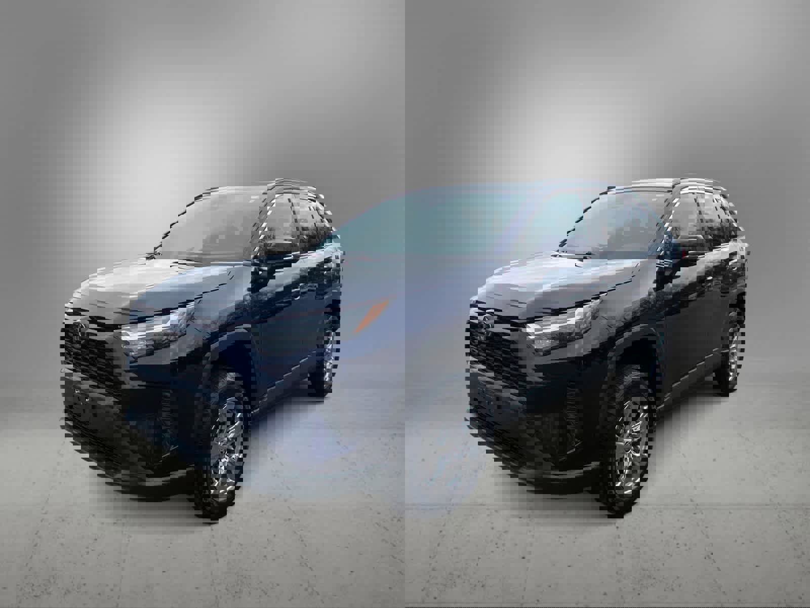 Used 2024 Toyota RAV4 XLE image 4