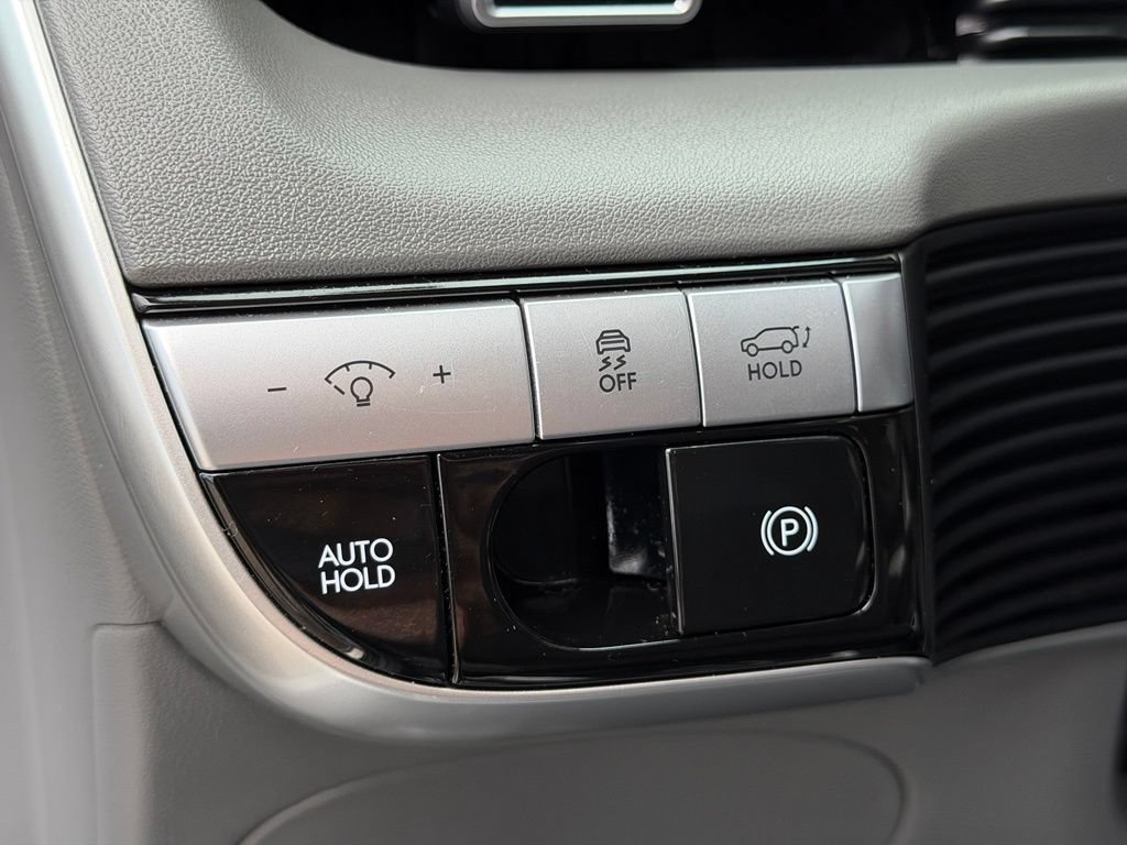 Used 2024 Hyundai Ioniq 5 SEL RWD image 22