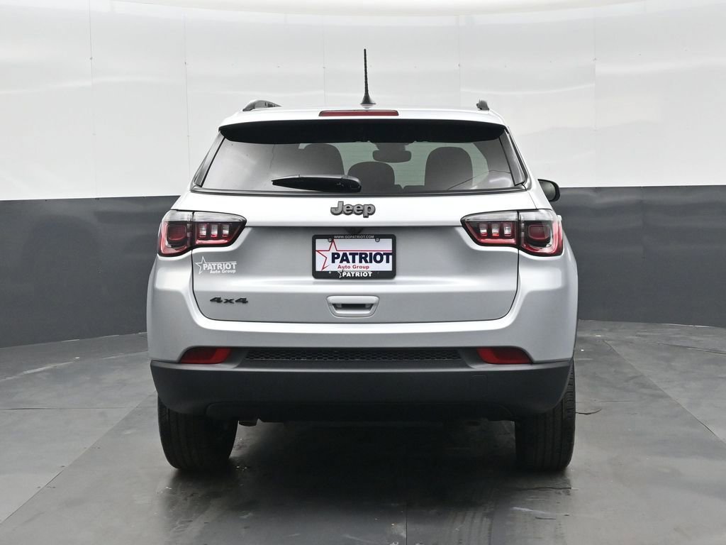 New 2026 Jeep Compass Latitude AWD/4WD image 4