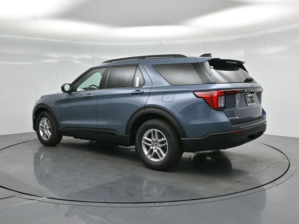 New 2026 Ford Explorer Active RWD image 6