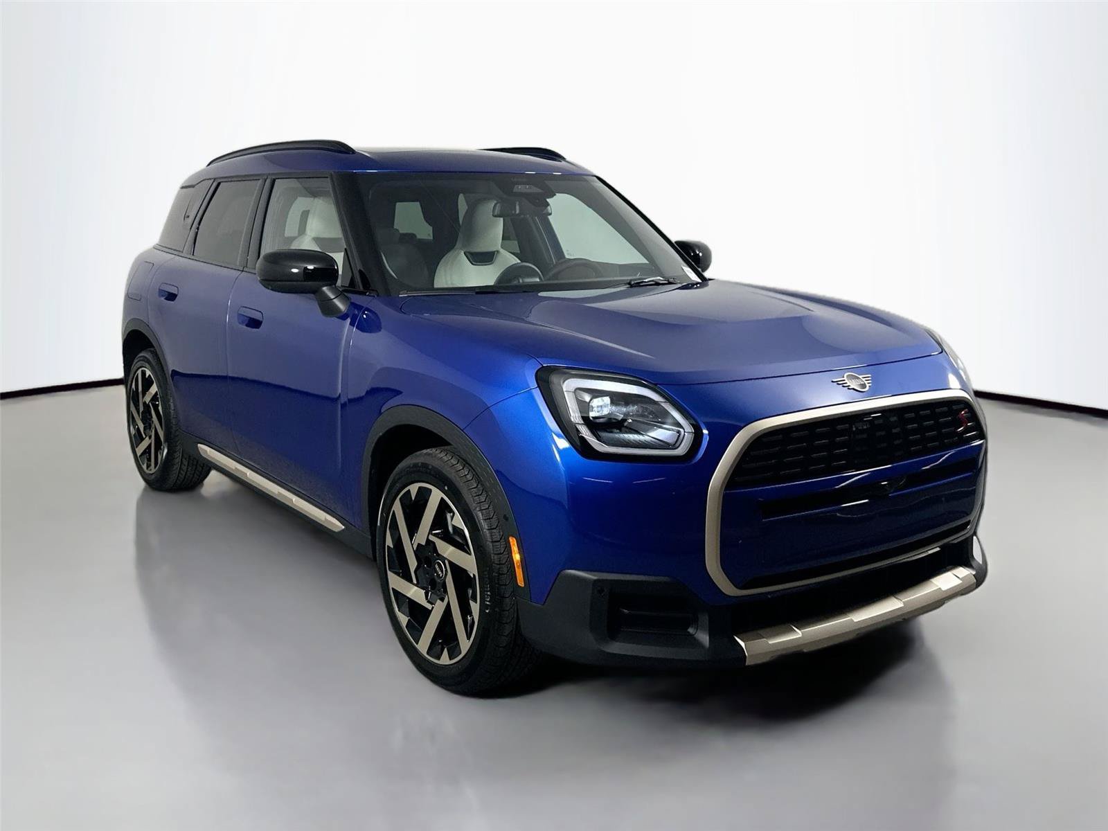 Used 2025 MINI Cooper Countryman S AWD/4WD image 3