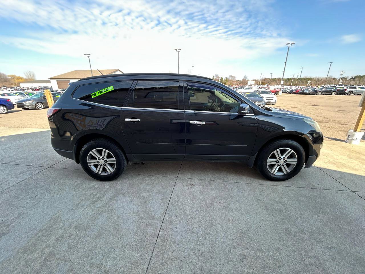 Used 2015 Chevrolet Traverse LT image 4