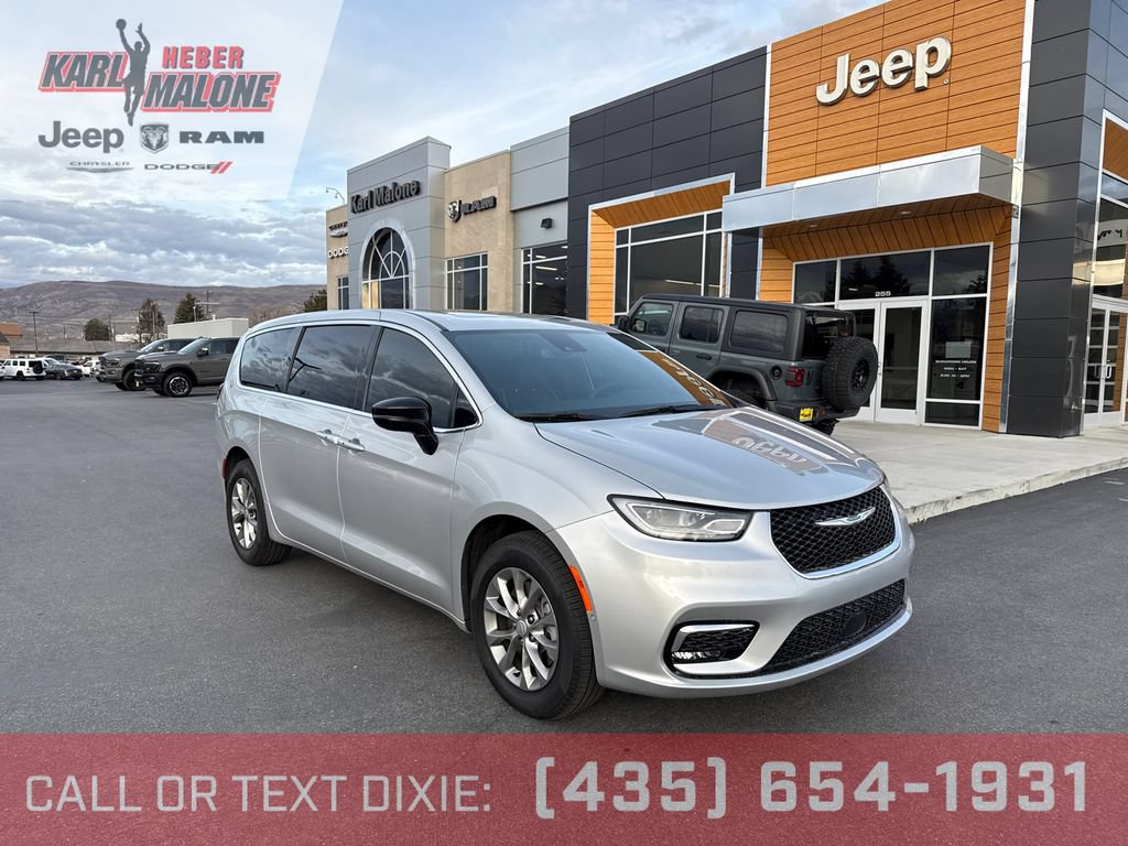 New 2026 Chrysler Pacifica Limited