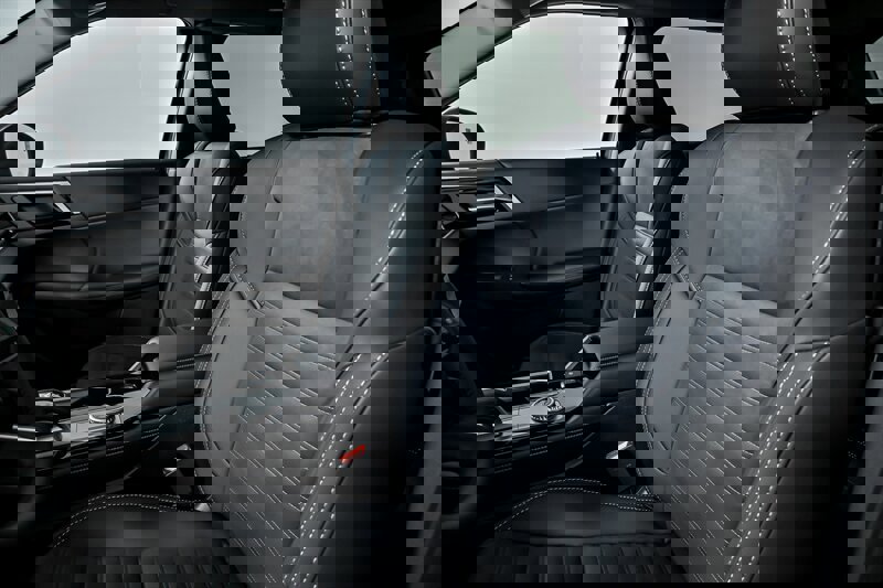 New 2025 Mitsubishi Outlander AWD image 14