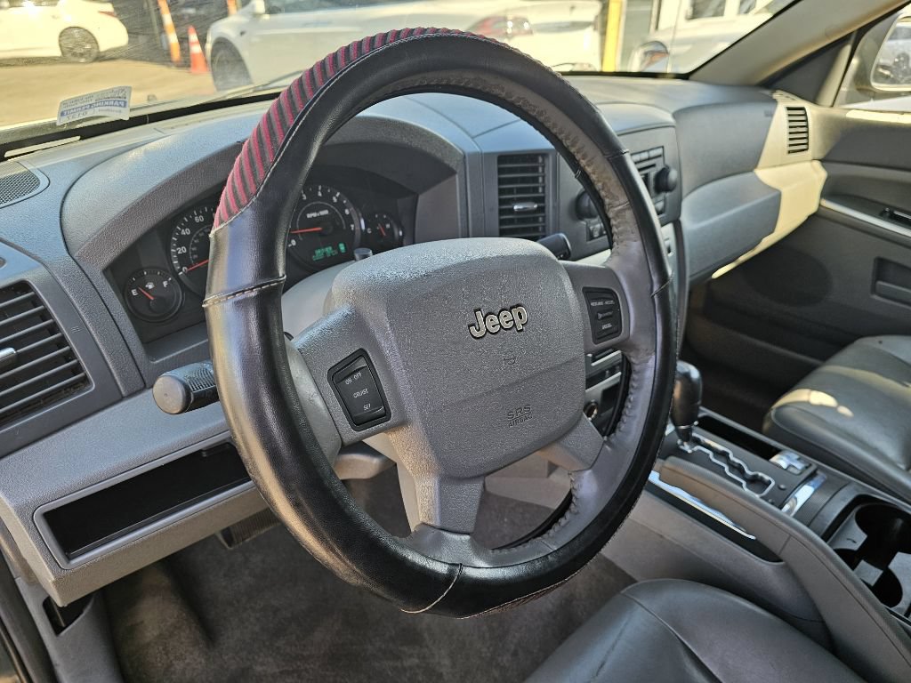 Used 2006 Jeep Grand Cherokee Laredo AWD/4WD image 10