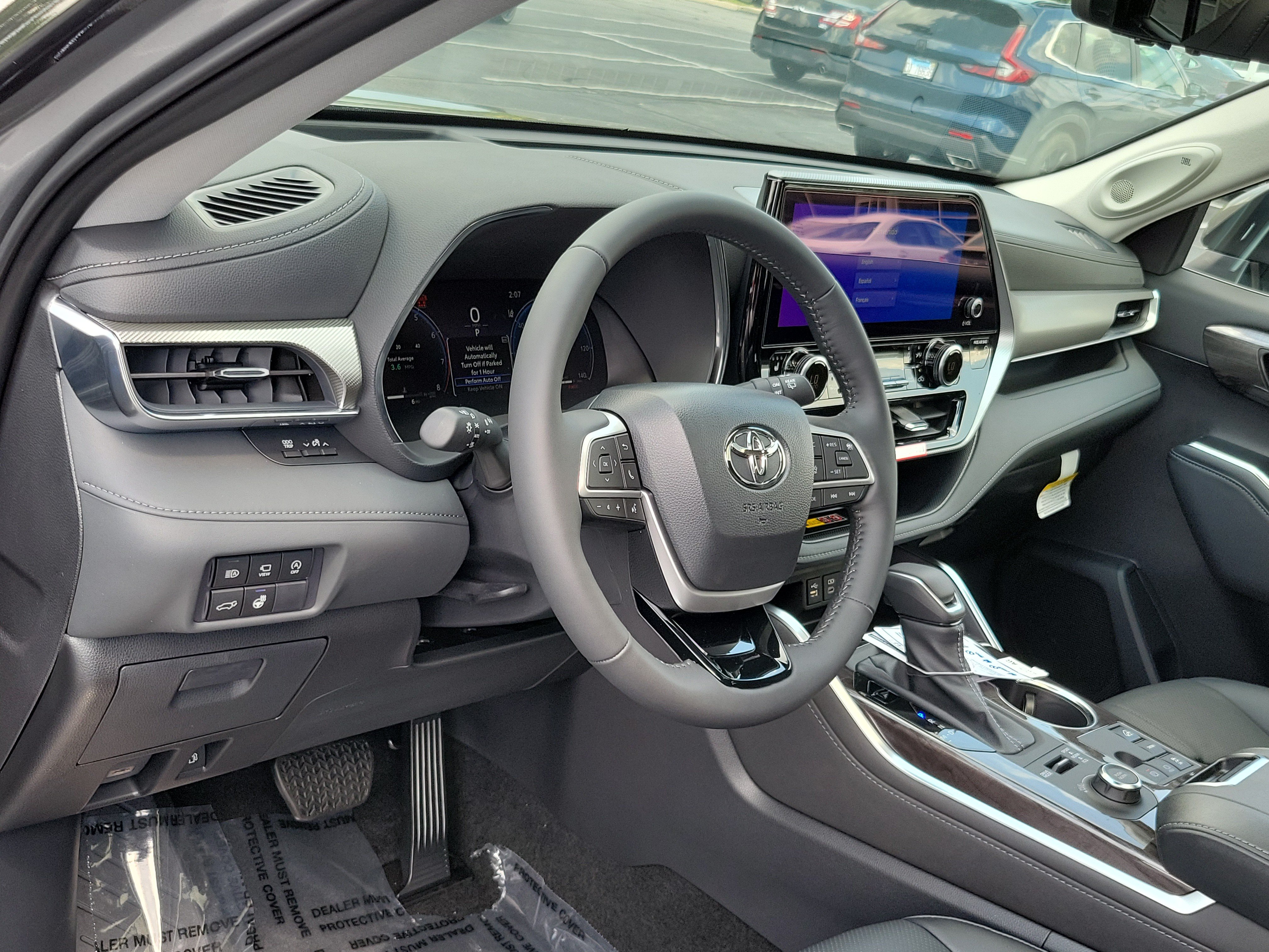 New 2026 Toyota Highlander Platinum AWD/4WD image 19