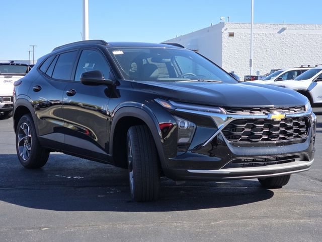 New 2026 Chevrolet Trax LT w/ Driver Confidence Package image 16