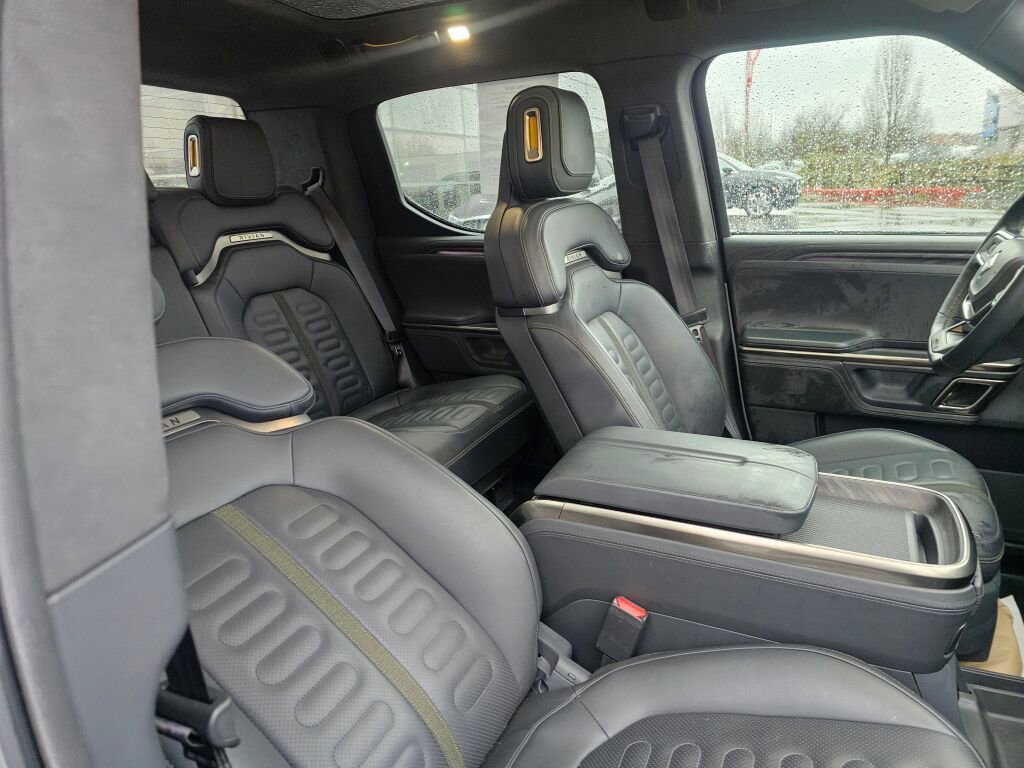 Used 2022 Rivian R1T Launch Edition image 13