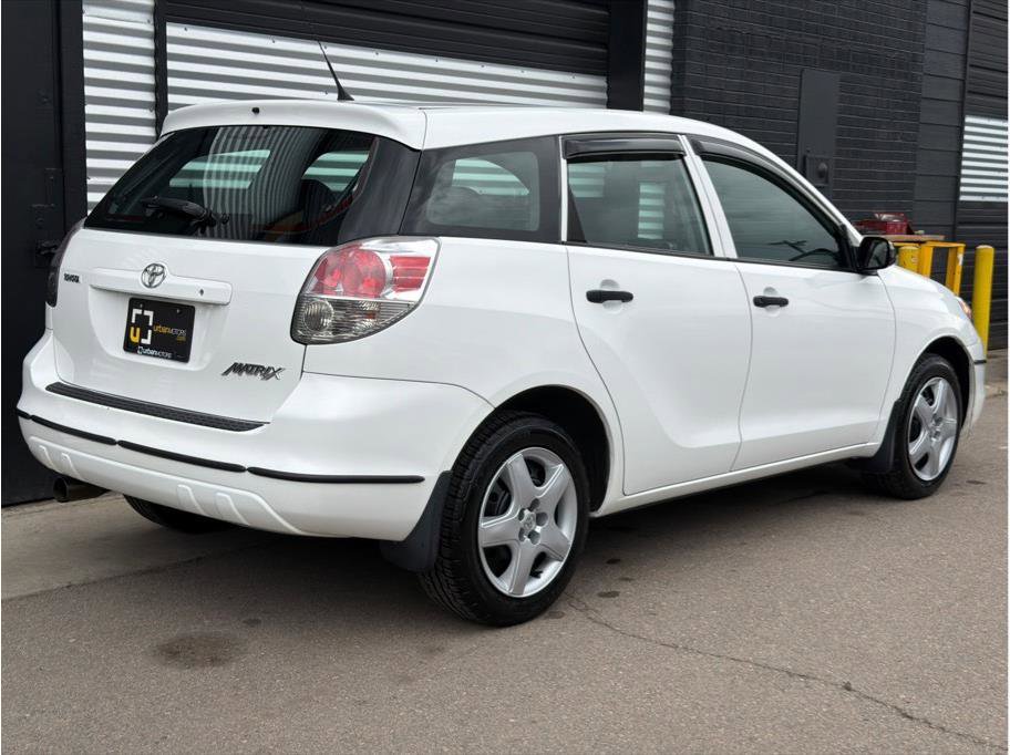 Used 2008 Toyota Matrix FWD image 9