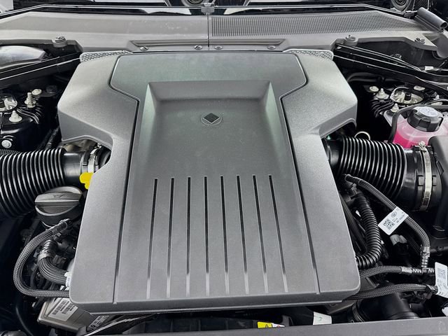 New 2026 Land Rover Defender 110 OCTA AWD/4WD image 32