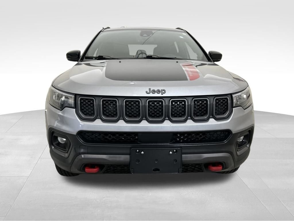 Used 2024 Jeep Compass Trailhawk image 9
