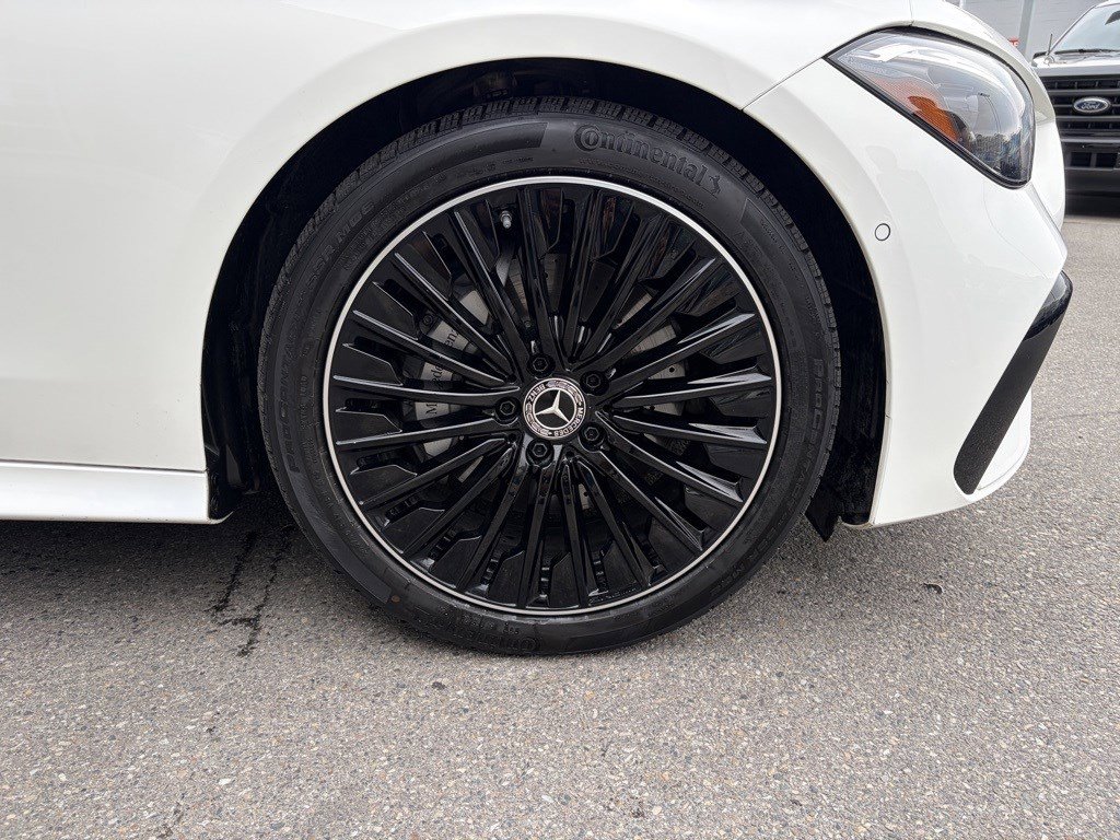 Used 2025 Mercedes-Benz CLE 300 4MATIC Coupe image 15