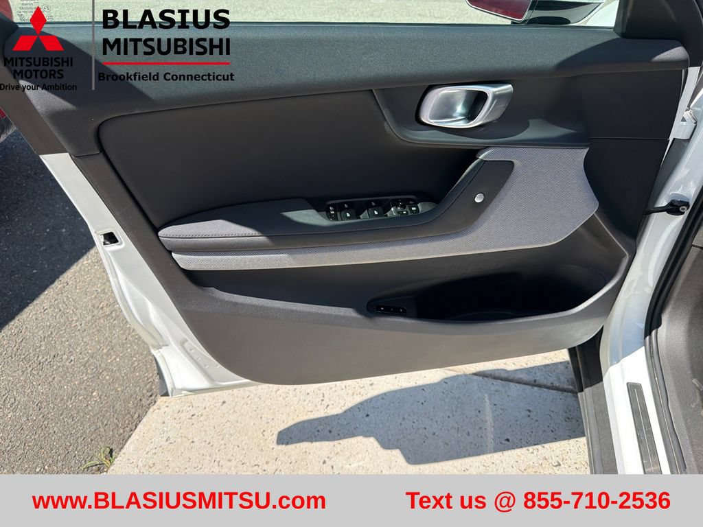 Used 2022 Polestar Polestar 2 w/ Plus Package AWD/4WD image 17