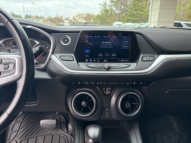 Used 2020 Chevrolet Blazer LT image 15