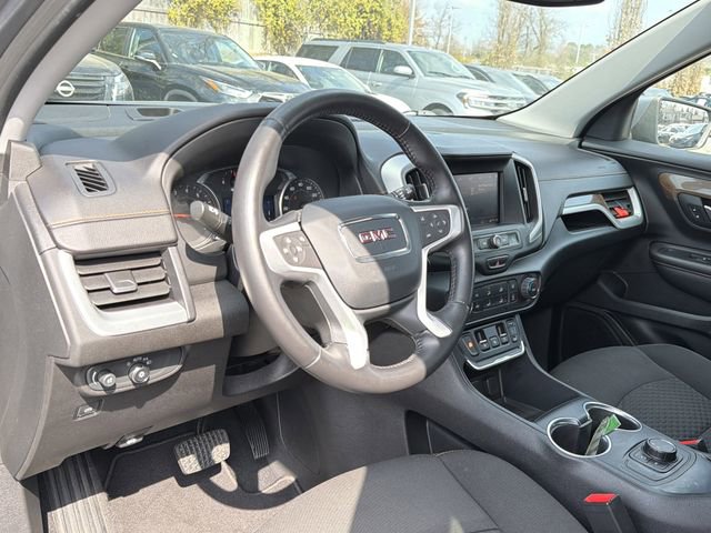 Used 2020 GMC Terrain SLE image 16