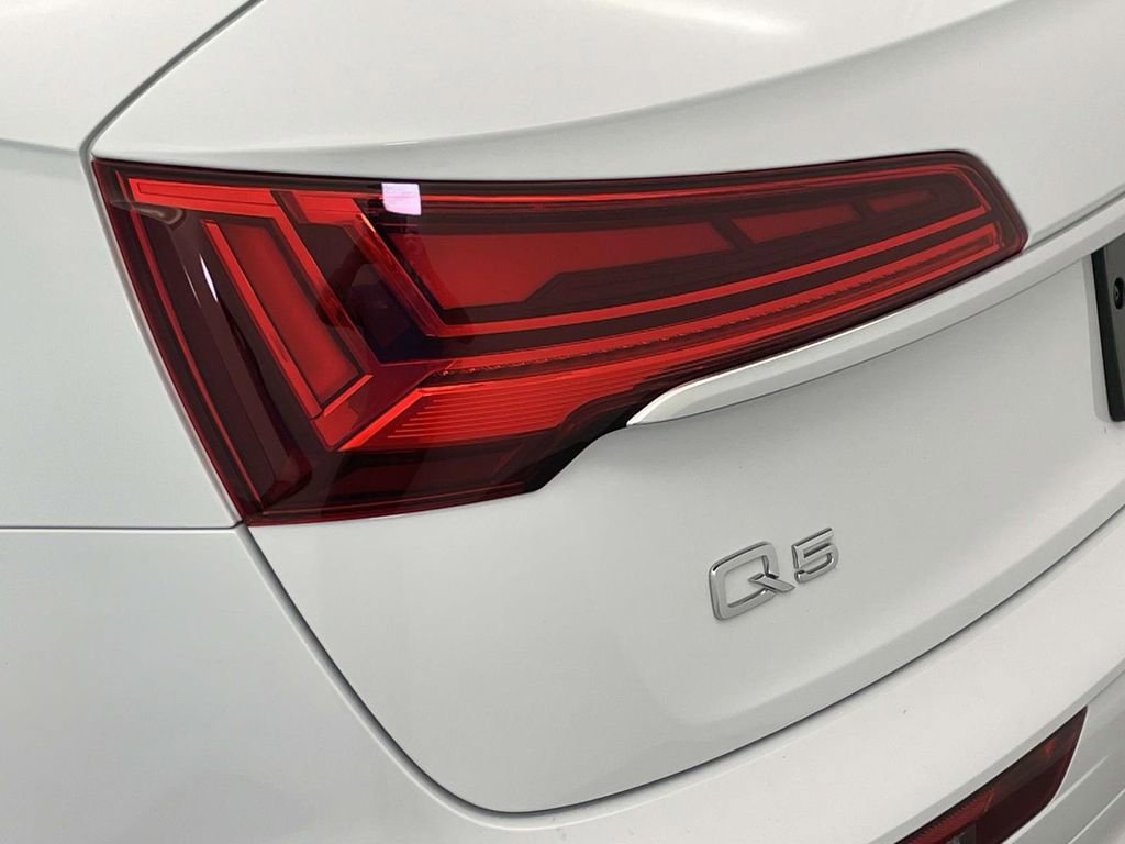 Used 2022 Audi Q5 2.0T Premium image 16