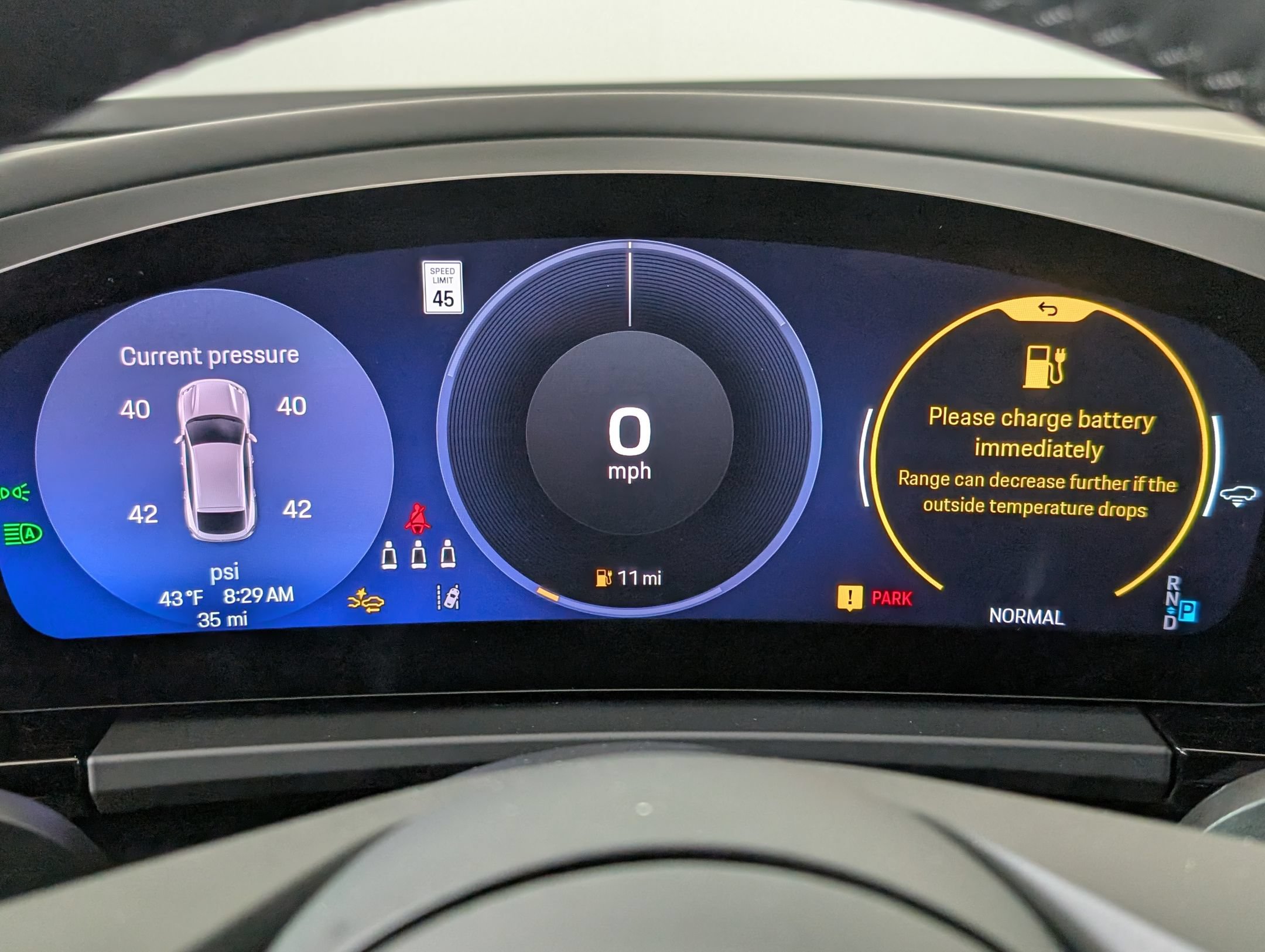 New 2025 Porsche Macan 4S Electric AWD/4WD image 27