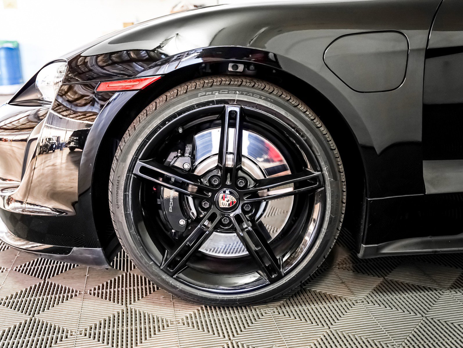 Certified 2021 Porsche Taycan Turbo image 13