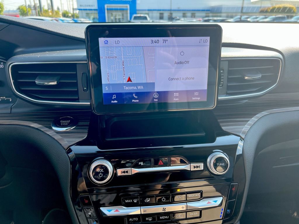 Used 2023 Ford Explorer Limited image 13