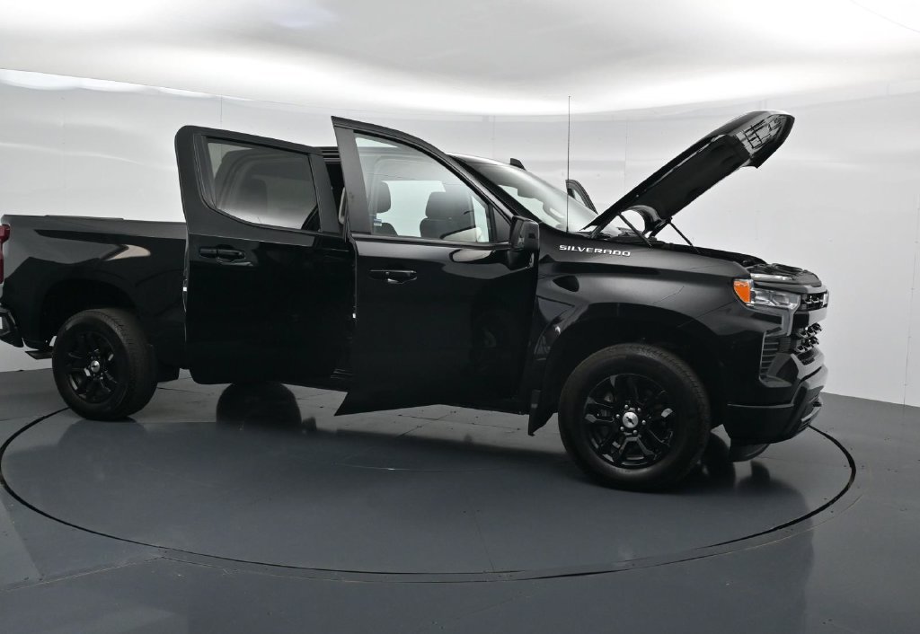 Used 2026 Chevrolet Silverado 1500 RST RWD image 32