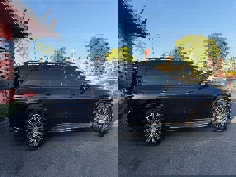 Used 2021 Mercedes-Benz GLS 580 4MATIC image 15