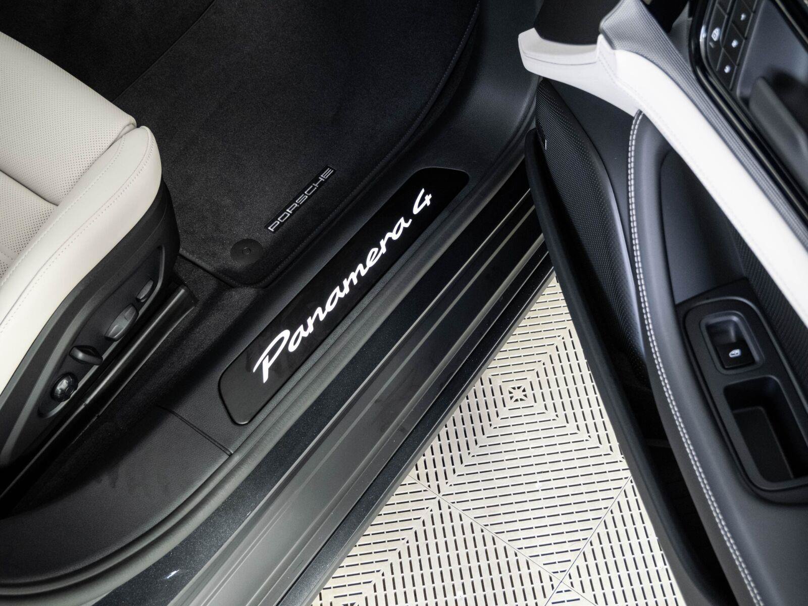 New 2026 Porsche Panamera 4 AWD/4WD image 26