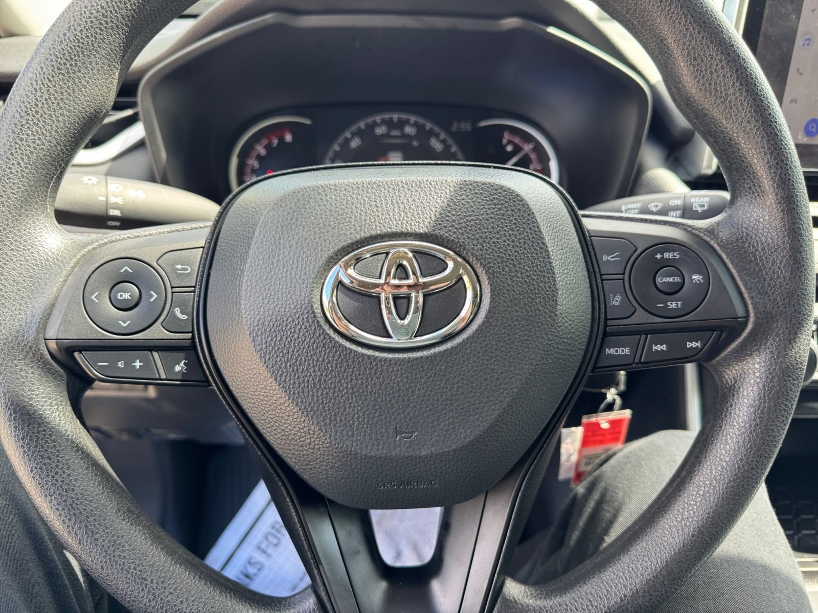 Used 2023 Toyota RAV4 LE AWD/4WD image 14