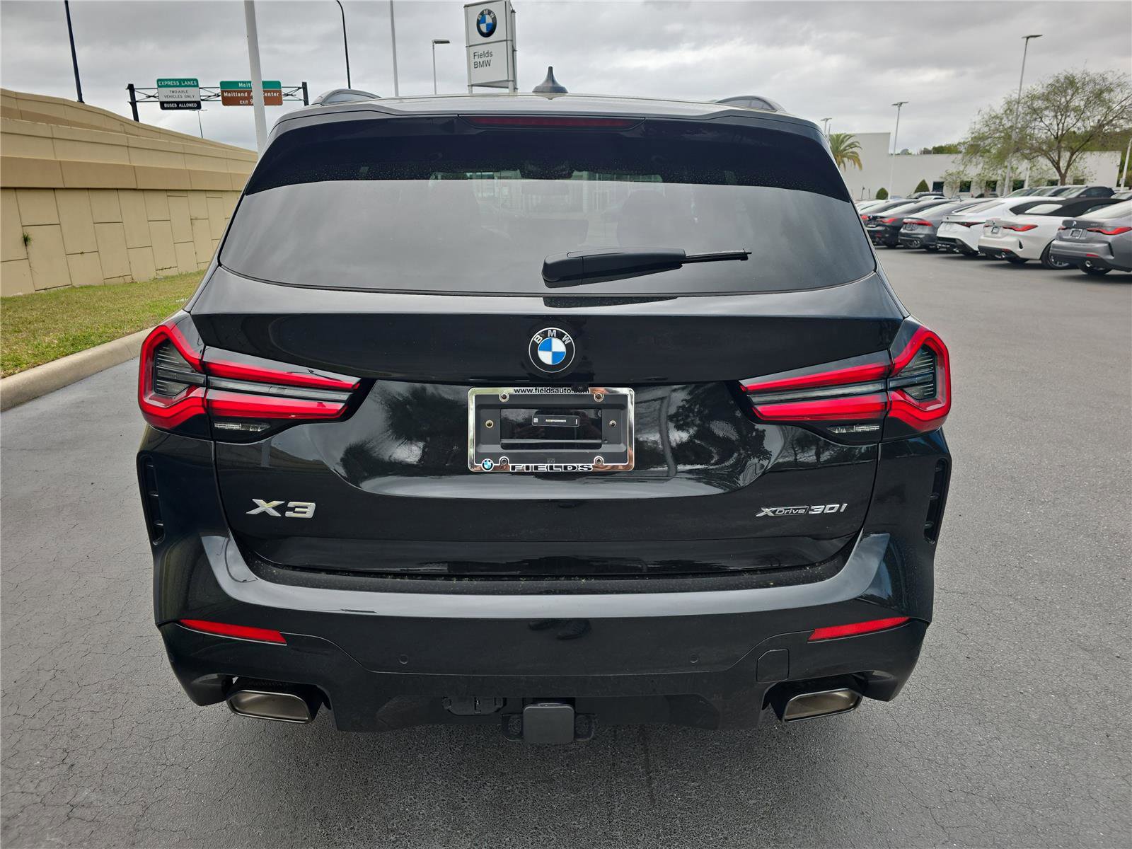 Used 2024 BMW X3 xDrive30i w/ M Sport Package image 3
