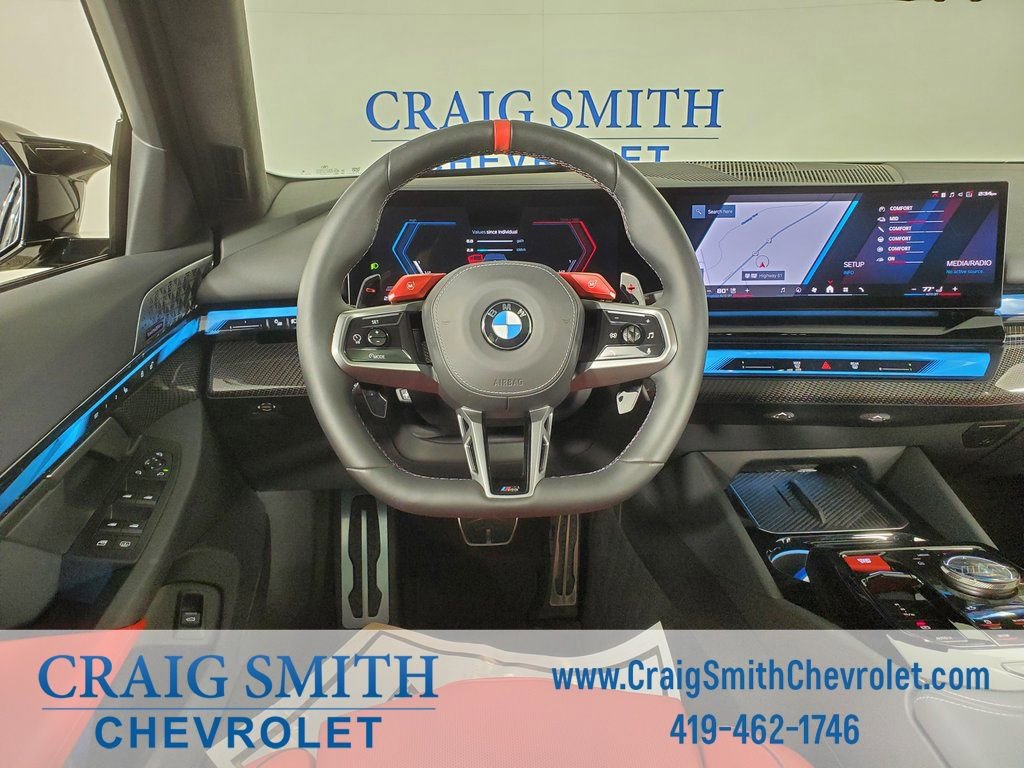 Used 2025 BMW M5 w/ Executive Package image 15