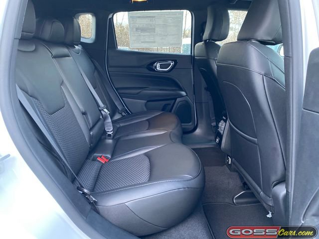 New 2026 Jeep Compass Latitude image 7