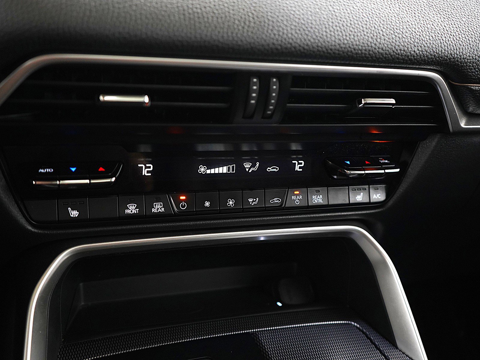 Certified 2024 MAZDA CX-90 Plug-In Hybrid w/ Premium Pkg image 23