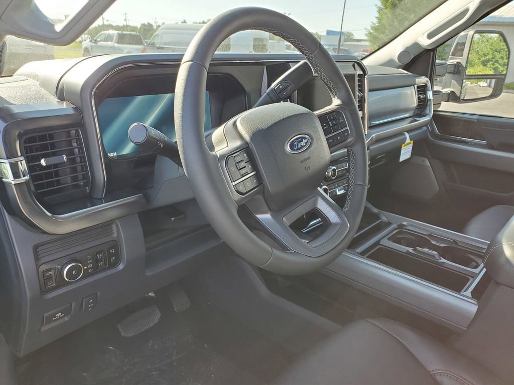 New 2026 Ford F350 Lariat w/ Black Appearance Package AWD/4WD image 11