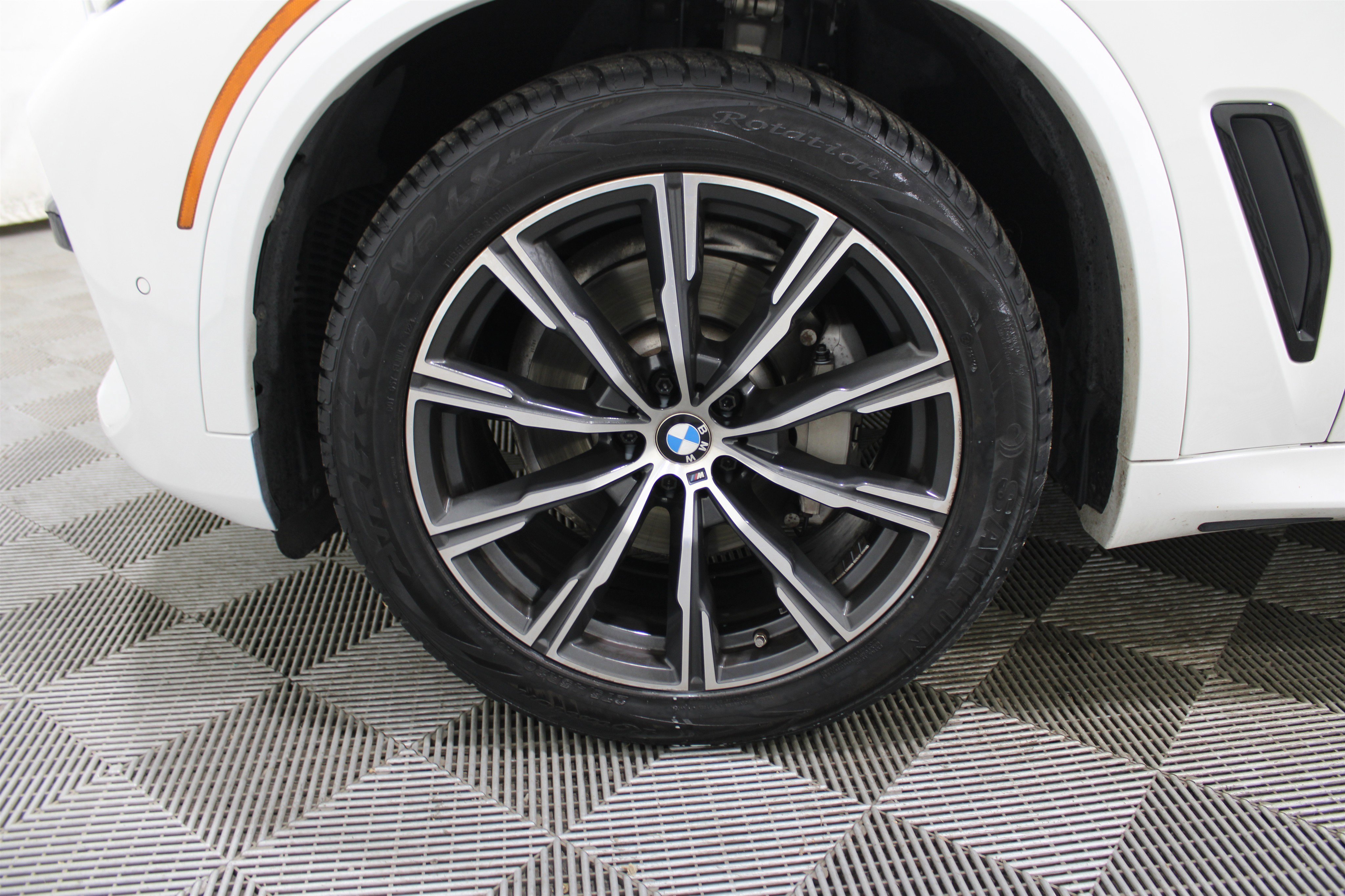 Used 2019 BMW X5 xDrive40i w/ M Sport Package image 36