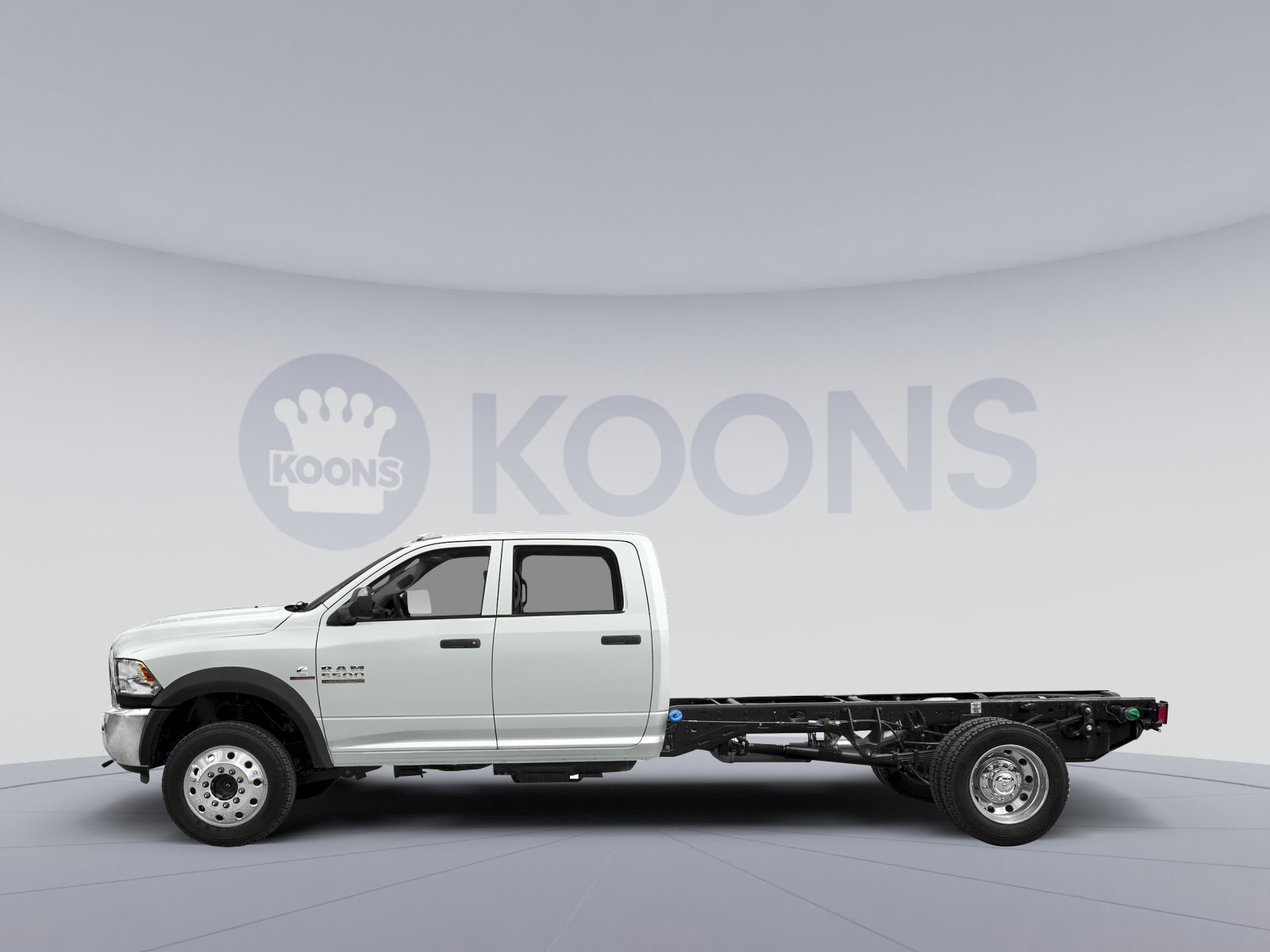 Used 2018 RAM 5500 Tradesman w/ Chrome Appearance Group image 4