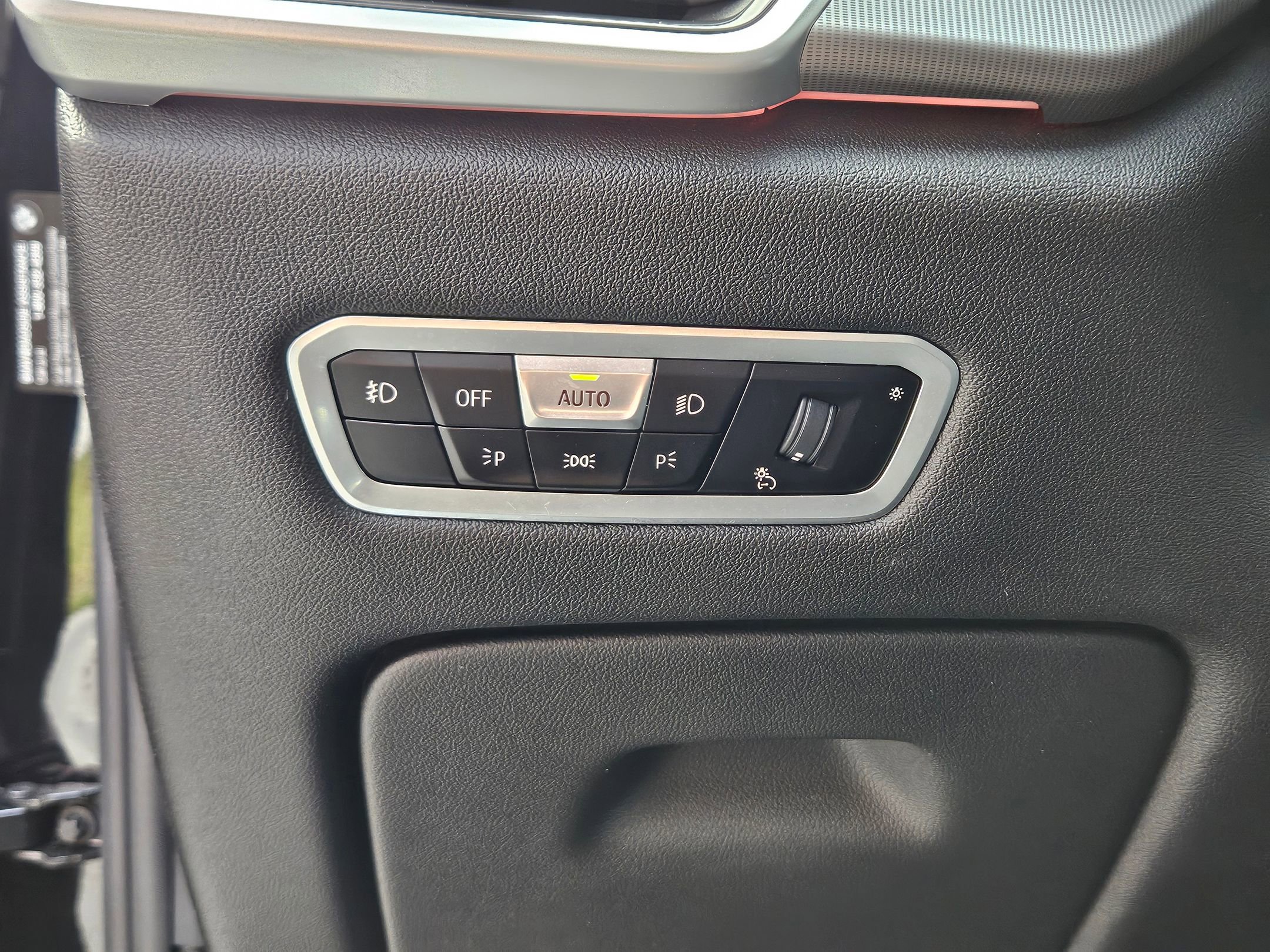 Used 2021 BMW X5 xDrive40i w/ Convenience Package image 19