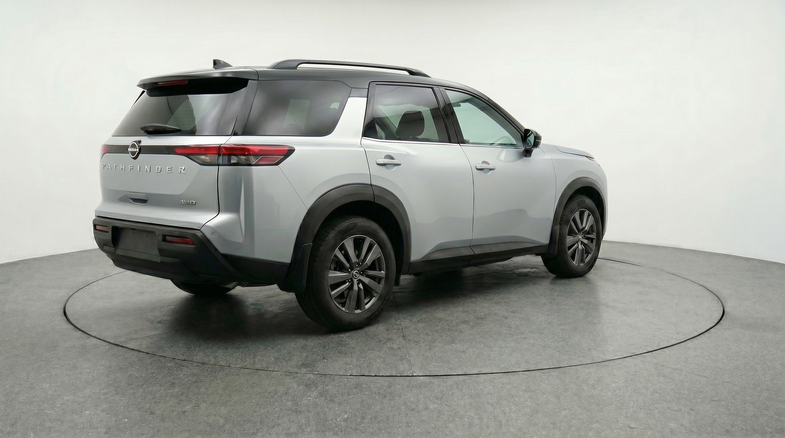 Used 2025 Nissan Pathfinder SV AWD/4WD image 9