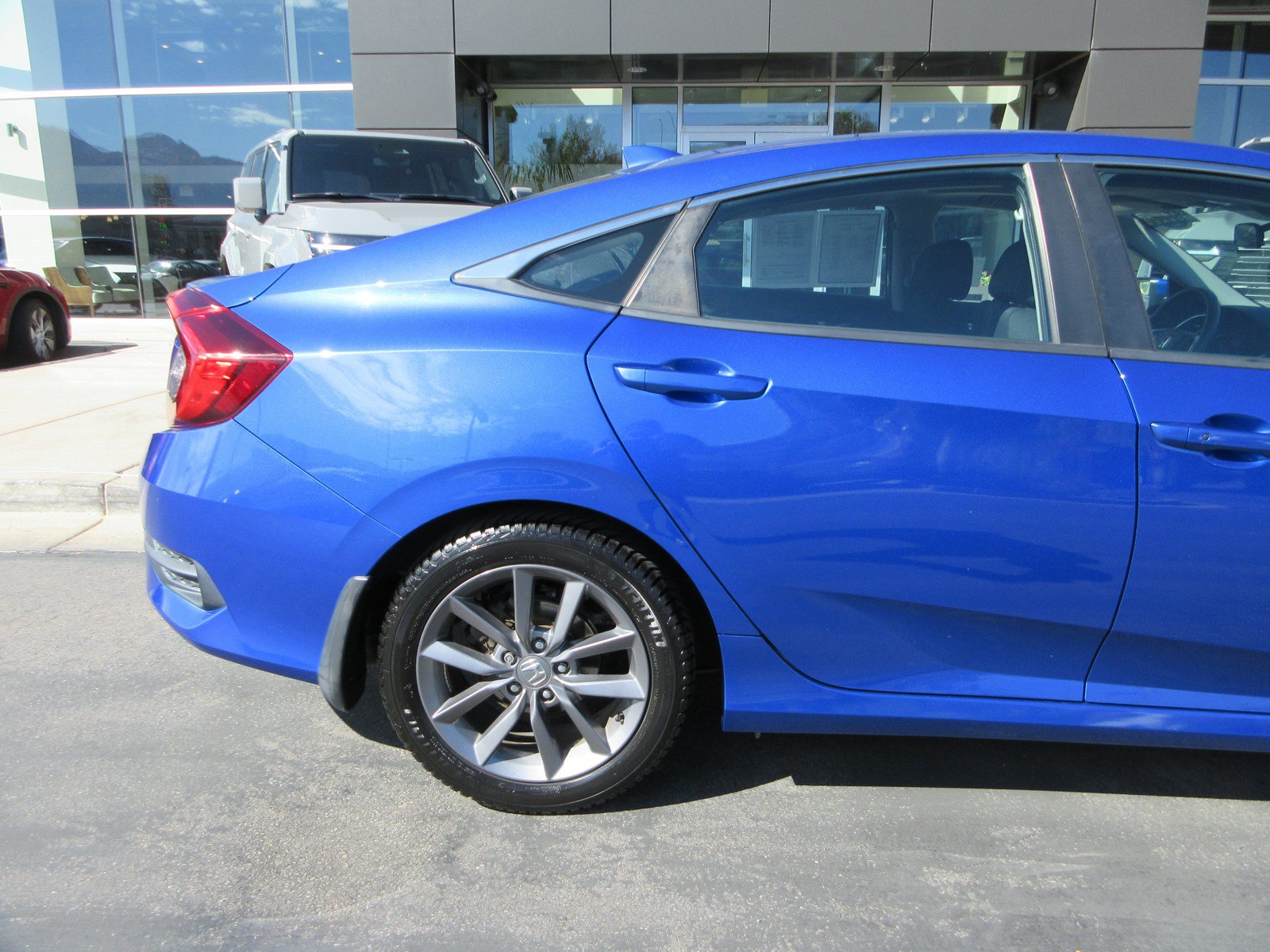 Used 2019 Honda Civic EX image 10
