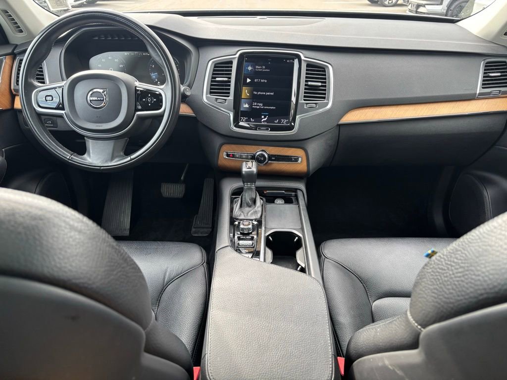 Used 2021 Volvo XC90 T6 Momentum w/ Protection Package Premier image 6