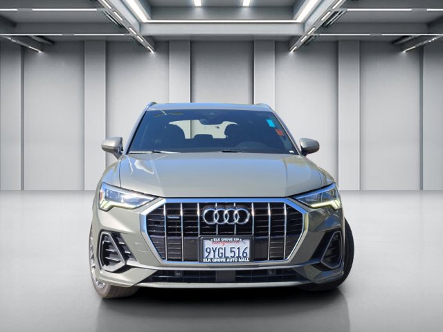 Used 2020 Audi Q3 2.0T Premium Plus w/ Premium Plus Package AWD/4WD image 2